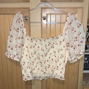 Women’s NWT American Eagle Top Size X-LARGE